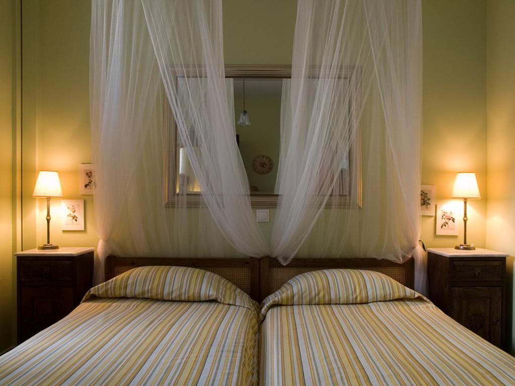 Meliti Guesthouse Akrata Rum bild